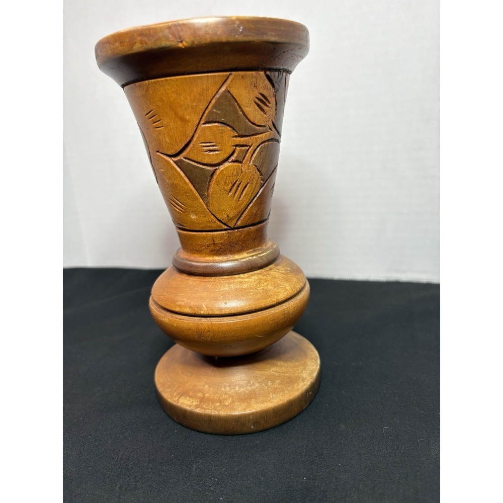 Wood Vase‎